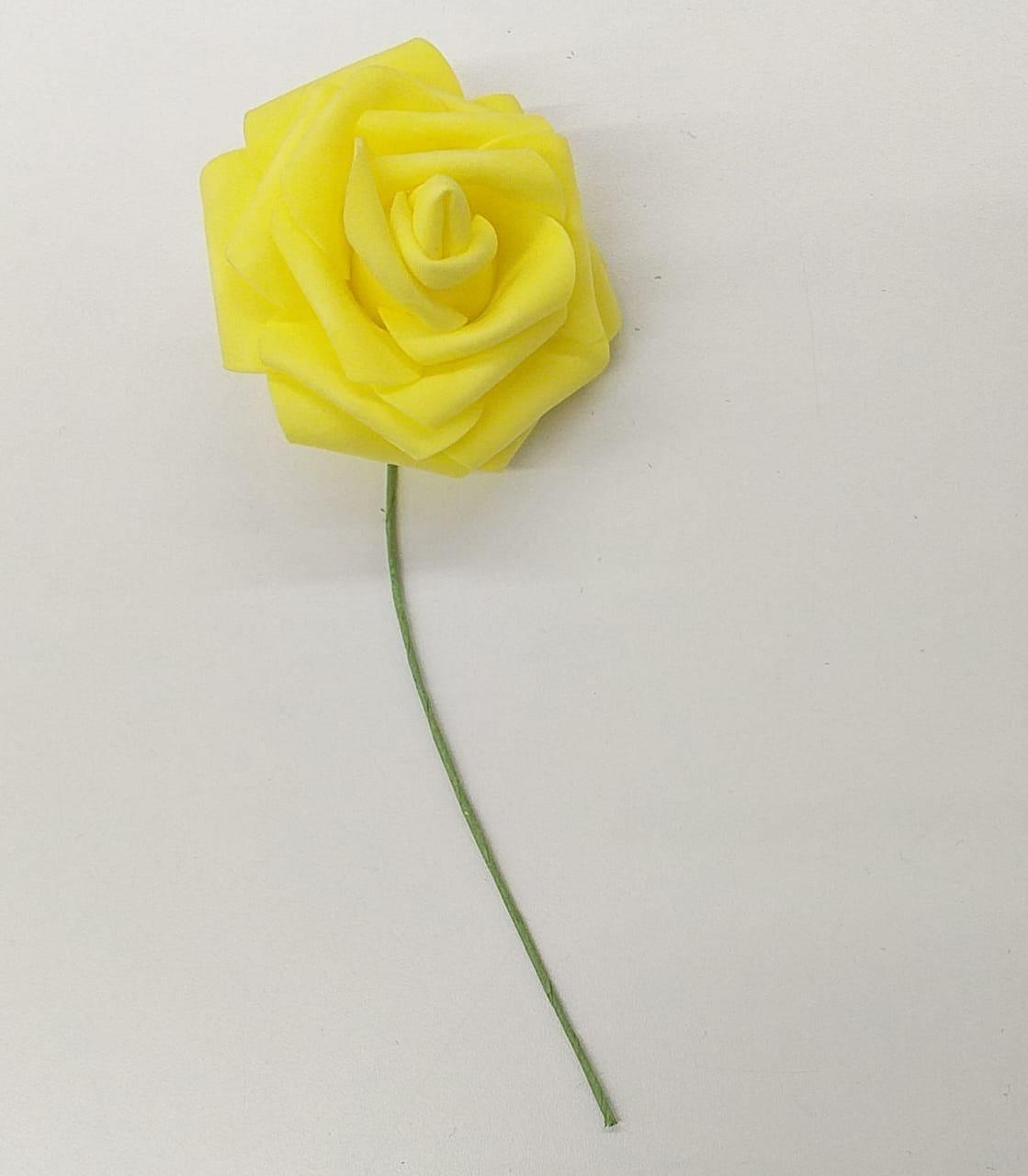 Rosa de Eva Amarela