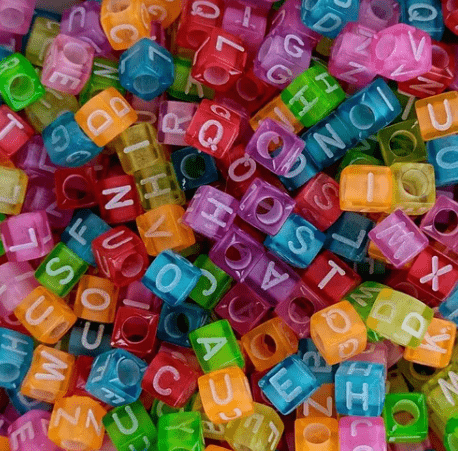 Miçangas Dadinho Transparente Alfabeto Colorido 10 Gramas