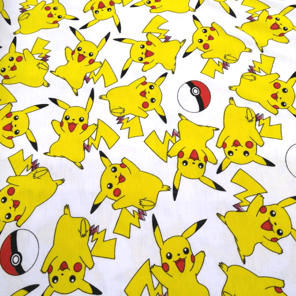 Tecido Pokemon Pikachu Fundo Verde - 140 cm X 50 cm.